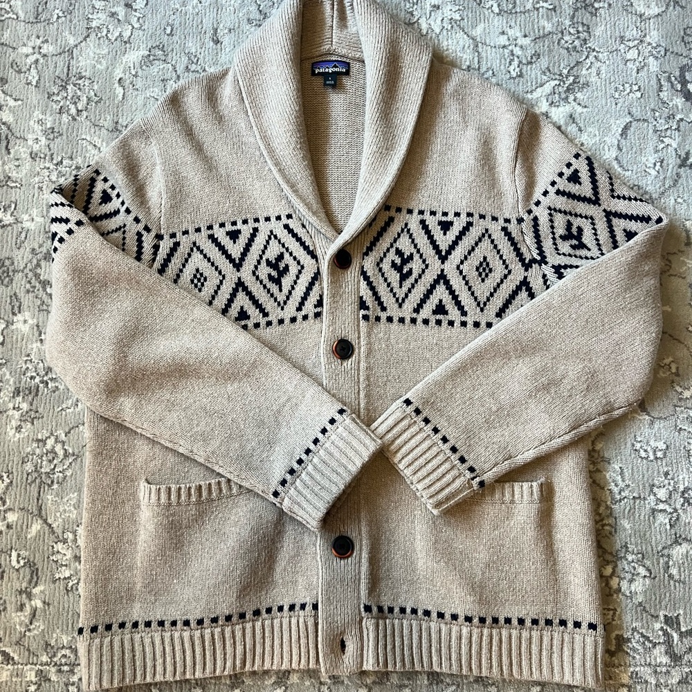 Patagonia Men’s Cardigan Sweater Large